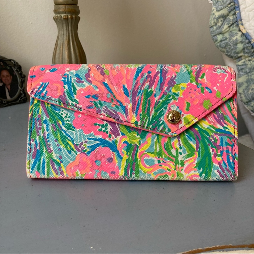 Lilly Pulitzer sunglasses case